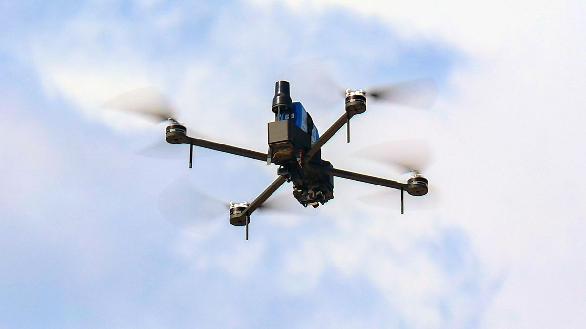 Nad základnou NATO v Rumunsku přelétly „neznámé drony“